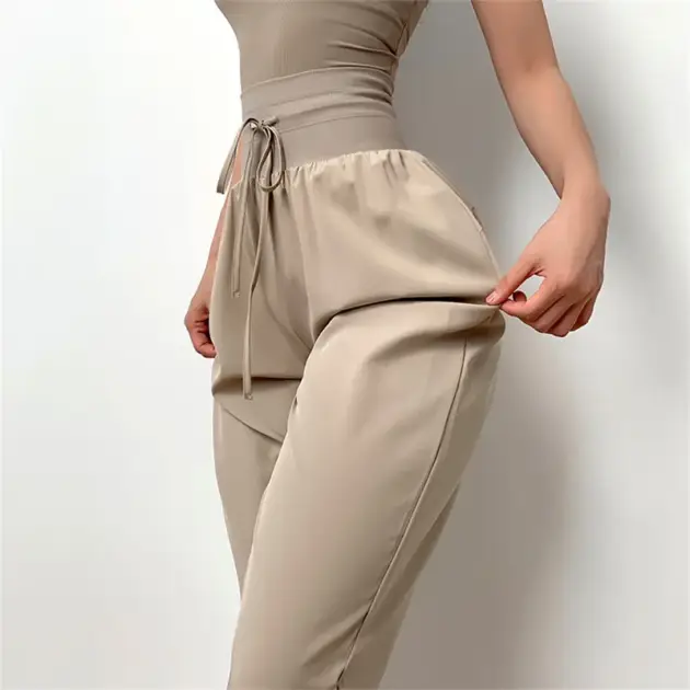 Naked-feel Loose Fit Sport Workout Joggers Women High Waist Elastic Workout Gym Joggers with Two Side Pocket